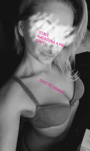 ŽHAVÁ SEXY JANNI NEVÁHEJ
